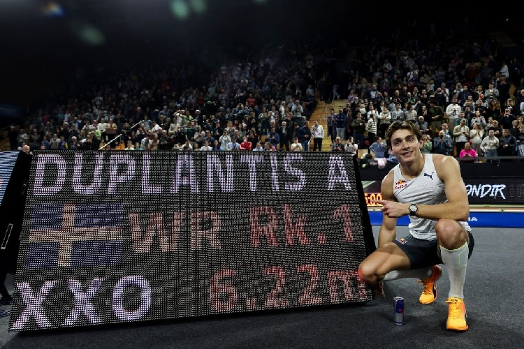 Duplantis sets new world record