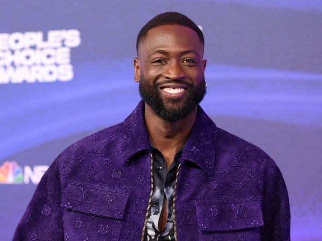 dwyane wade statue unveiled at miami heat arena as nba legend expresses disbelief dwyane wade statue unveiled at miami heat arena as nba legend expresses disbelief