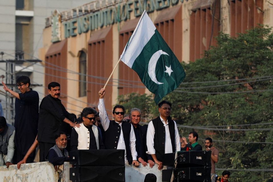 Photo of ‘Final showdown’: Imran readies everyone for a ‘surprise’ on Nov 26