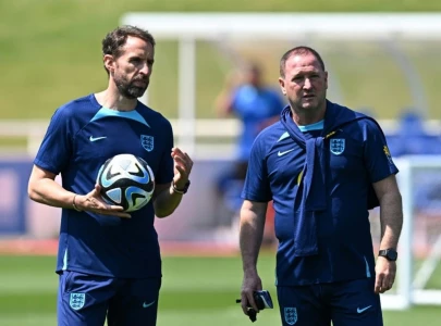 southgate powerless to stop transfer talk in england camp