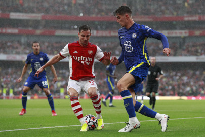 arsenal face acid test at chelsea