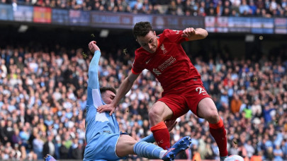 man city liverpool locked in title battle