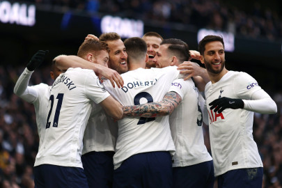 rampant spurs go fourth in premier league