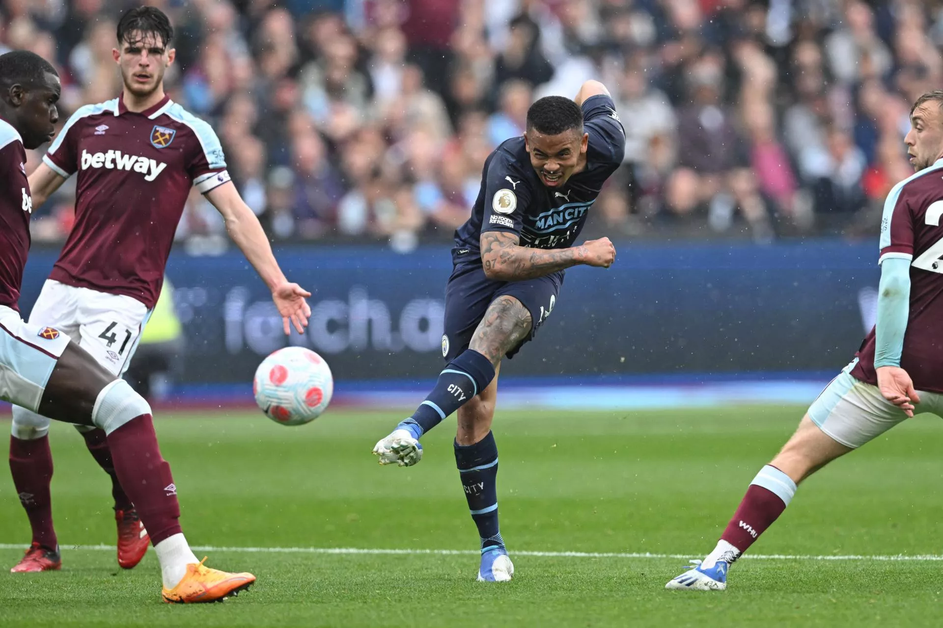 man city comeback keeps title in their hands man city comeback keeps title in their hands