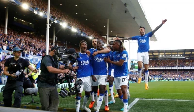 Everton, Leicester and Leeds at risk on Premier League's survival Sunday