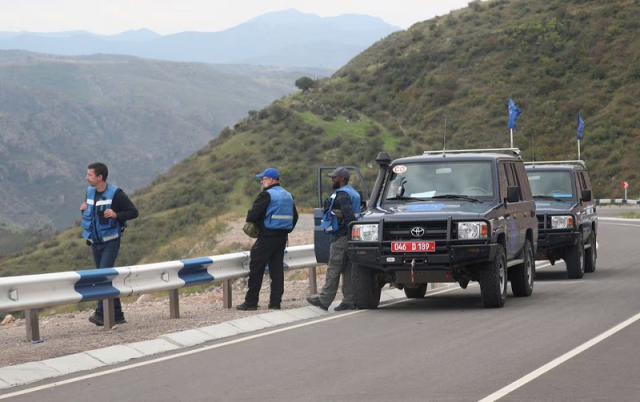 observers of the european union near the armenia azerbaijan border and nagorno karabakh region outside the village of kornidzor armenia september 23 2023 photo reuters observers of the european union near the armenia azerbaijan border and nagorno karabakh region outside the village of kornidzor armenia september 23 2023 photo reuters