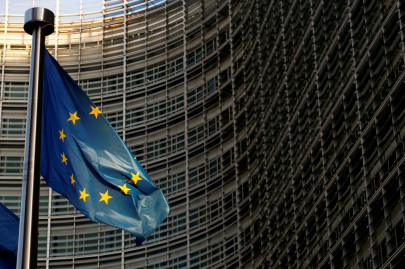 eu drafts rules to force big tech companies to share data eu drafts rules to force big tech companies to share data