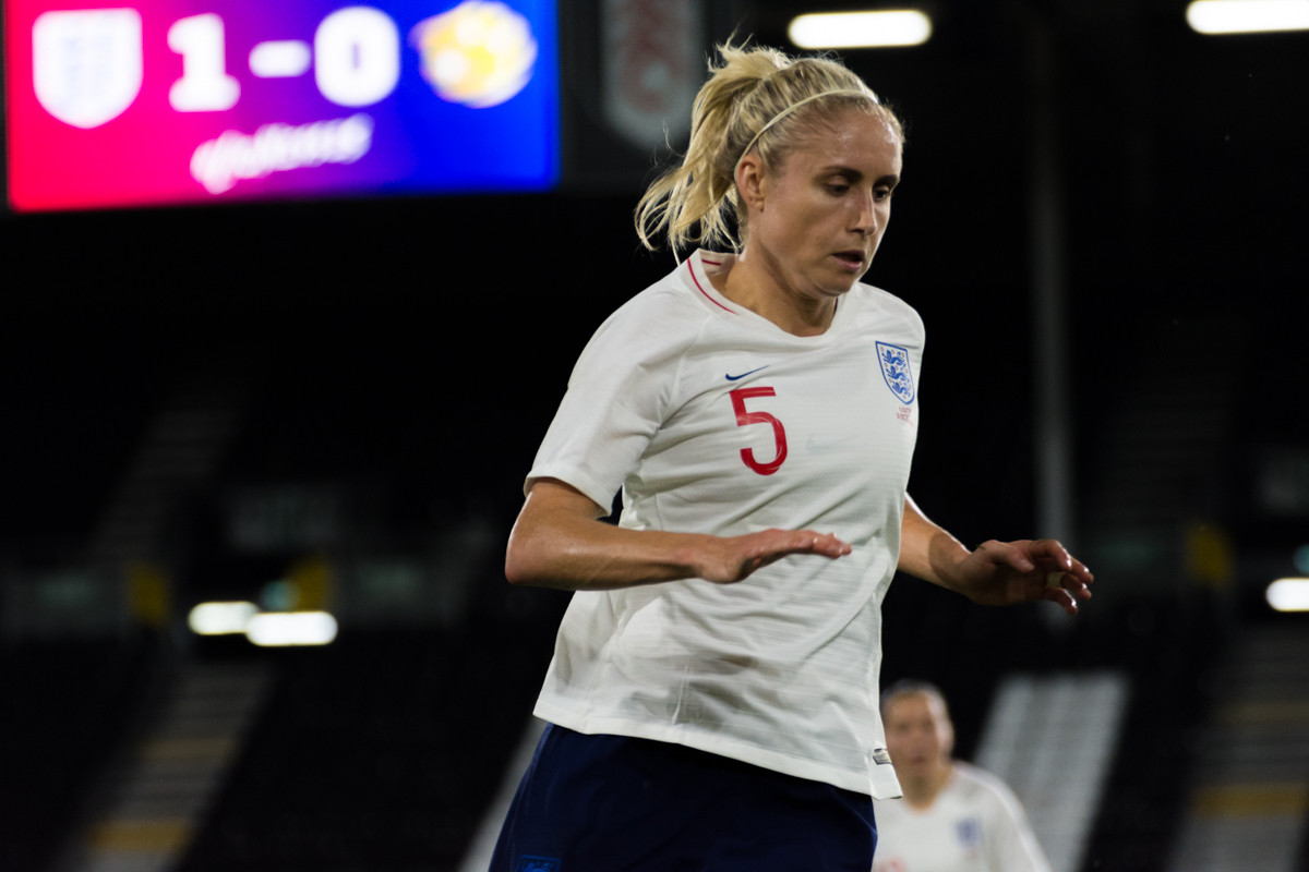 Photo of Houghton misses out on England squad