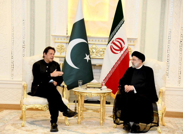prime minister imran meets with president of iran seyed ebrahim raisi on the sidelines of shanghai cooperation organisation sco summit in dushanbe photo pmo prime minister imran meets with president of iran seyed ebrahim raisi on the sidelines of shanghai cooperation organisation sco summit in dushanbe photo pmo