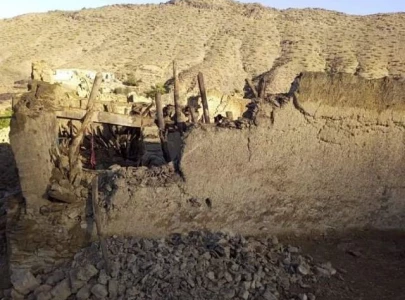 quake leaves trail of destruction in afghanistan 1 000 dead quake leaves trail of destruction in afghanistan 1 000 dead