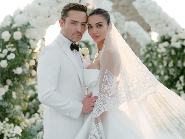 ed westwick and amy jackson tie the knot in a romantic italian wedding ed westwick and amy jackson tie the knot in a romantic italian wedding
