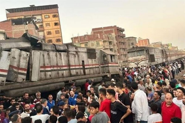 three dead dozens injured in egypt train collision