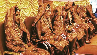 eight flood affected couples tie the knot in dera ghazi khan camps
