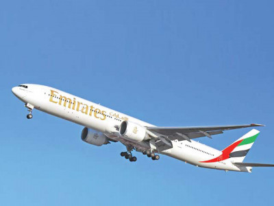 emirates posts 925m net profit