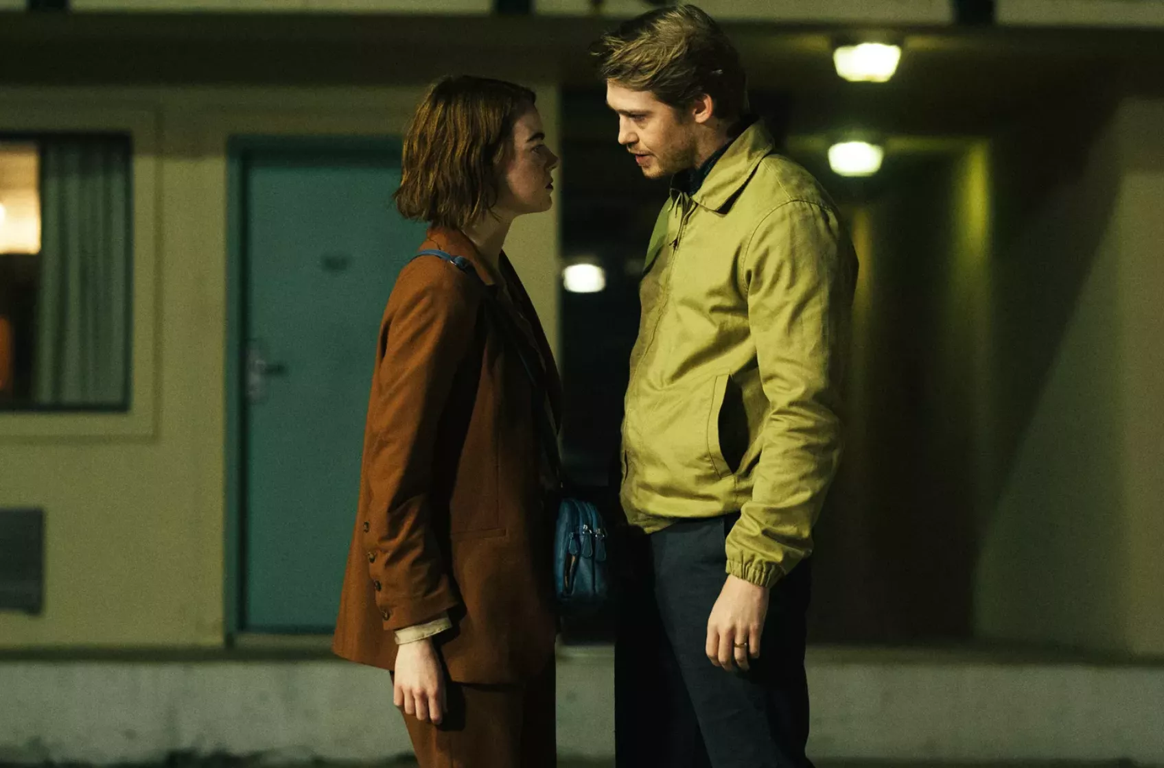 emma stone and joe alwyn in kinds of kindness courtesy searchlight pictures emma stone and joe alwyn in kinds of kindness courtesy searchlight pictures
