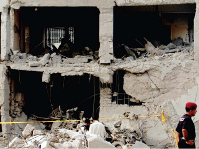 employees at offices near blast site resume work employees at offices near blast site resume work