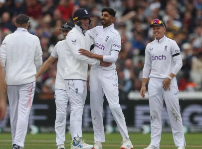 rathnayake s valiant 72 shines as sri lanka slump to 235 all out