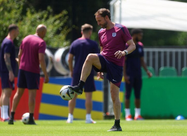 england manager gareth southgate during training photo reuter england manager gareth southgate during training photo reuter