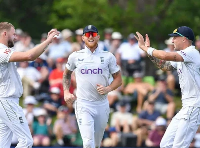 eng fight back in first nz test