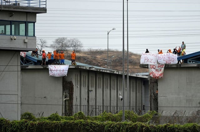 inmates of the regional de guayaquil prison hold banners reading we want peace the law is killing us peace no to violence after unrest was reported since the country s worst ever riots broke out a few days ago at the penitenciaria del litoral in guayaquil ecuador october 2 2021 photo reuters inmates of the regional de guayaquil prison hold banners reading we want peace the law is killing us peace no to violence after unrest was reported since the country s worst ever riots broke out a few days ago at the penitenciaria del litoral in guayaquil ecuador october 2 2021 photo reuters