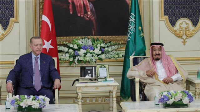 king salman received president erdogan thursday evening with an official ceremony in the city of jeddah photo anadolu agency king salman received president erdogan thursday evening with an official ceremony in the city of jeddah photo anadolu agency