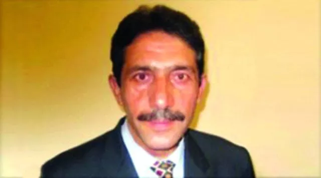 governor punjab awards essa khan for honesty governor punjab awards essa khan for honesty