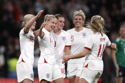 england under pressure to make home advantage count