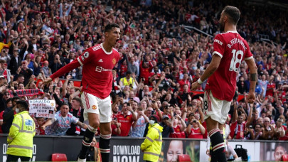 man utd arsenal roma headline europa league line up