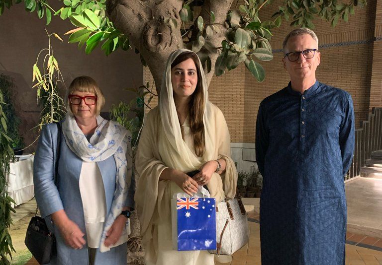 australian high commissioner to pakistan dr geoffrey shaw with minister for climat change zartaj gul photo twitter aushcpak