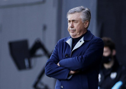 everton must shore up their defence says boss ancelotti