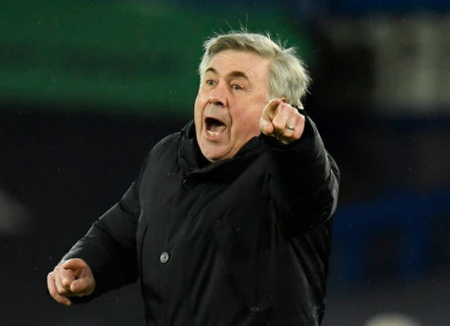 ancelotti bemoans everton home form again