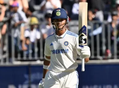 india lead by 151 runs on day 2 of first bgt test against australia in perth