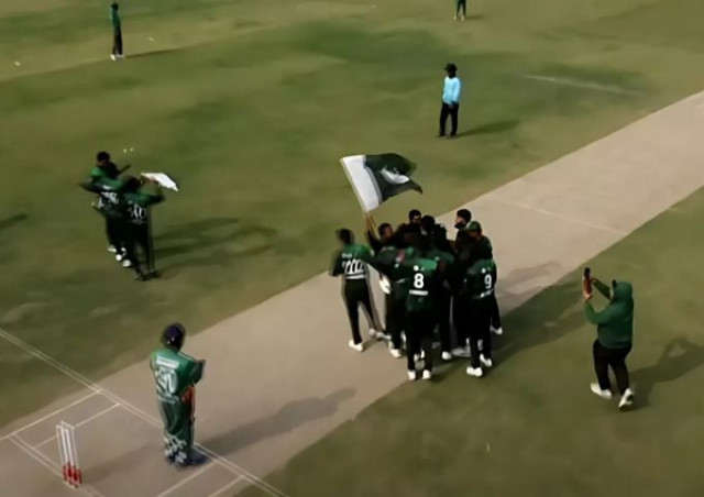 pakistan crush bangladesh to lift blind t20 world cup title