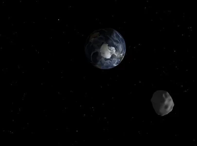 nasa warns of two asteroids close encounter with earth