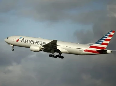 american airlines flight to las vegas makes emergency return to chicago over door warning