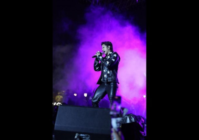 watch ali zafar shines at riyadh season with record breaking concert