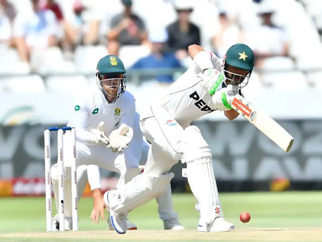 Pakistan struggling against South Africa in second Test | The Express Tribune