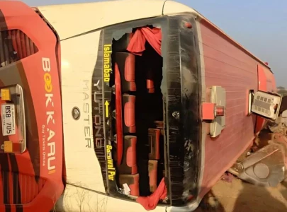 at least 16 killed several injured in traffic accidents across pakistan