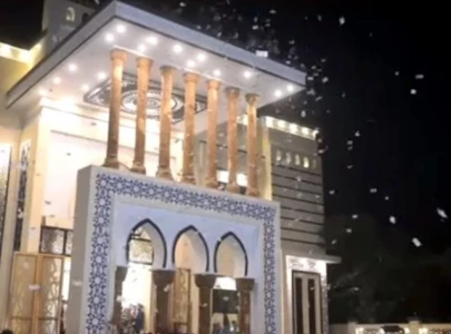 unique wedding in gujranwala foreign currency and silver rings rained down