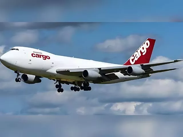 moldovan cargo plane makes emergency landing in karachi