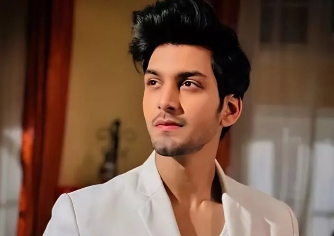 indian tv actor aman jaiswal dies in traffic accident indian tv actor aman jaiswal dies in traffic accident