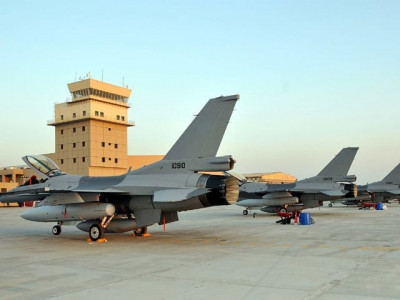 final batch of f 16s arrive