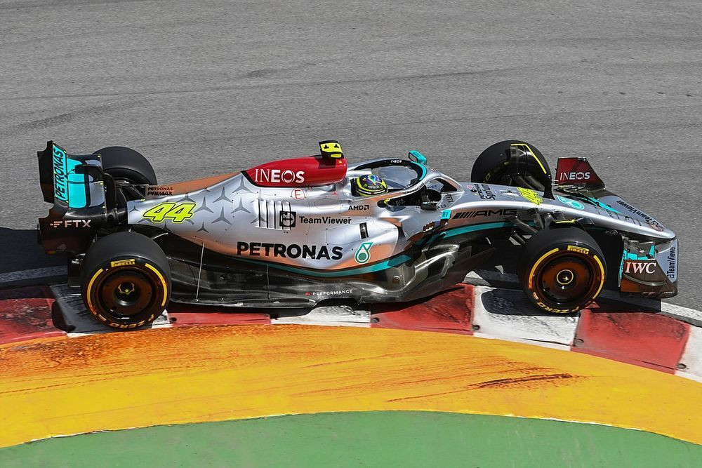 Photo of Car is getting worse, admits struggling Hamilton