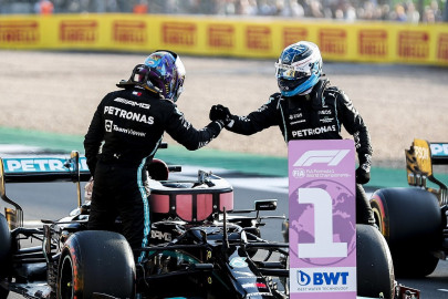 hamilton edges verstappen in british gp qualifying