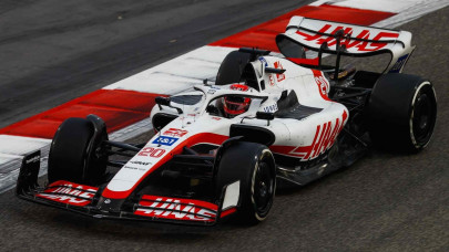 magnussen fastest in bahrain f1 testing magnussen fastest in bahrain f1 testing