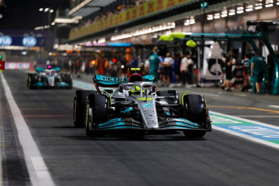 mercedes hamilton s struggles put to the test in melbourne mercedes hamilton s struggles put to the test in melbourne