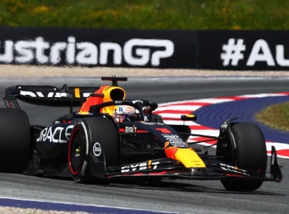 verstappen in pursuit of hungarian triumph verstappen in pursuit of hungarian triumph