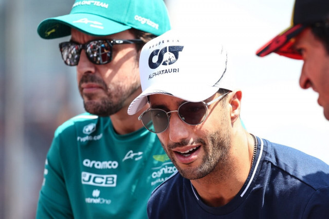 alonso ricciardo dismiss red bull move alonso ricciardo dismiss red bull move