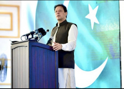 pm solicits sindh govt s support on key projects