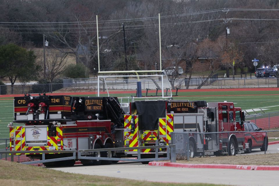 emergency responders are seen near a synagogue where a man has reportedly taken people hostage at a synagogue during services that were being streamed live in colleyville texas u s january 15 2022